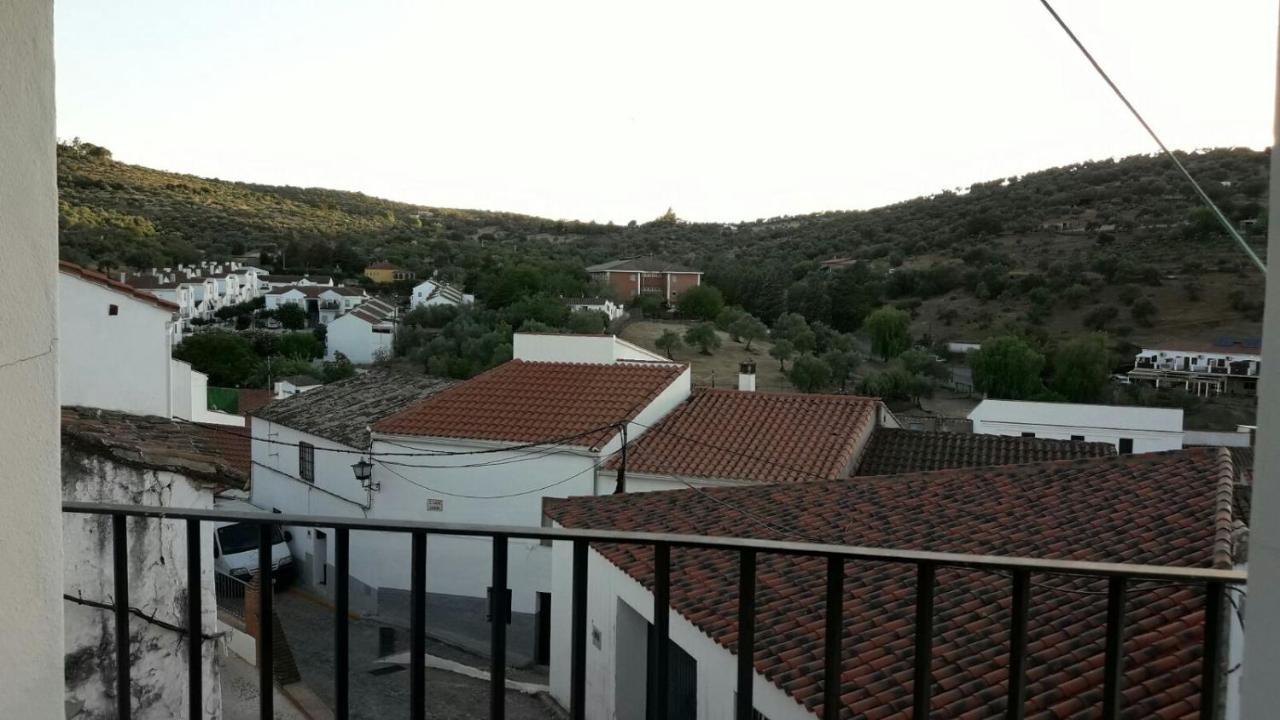 Casa Rural Sierra De Huelva Aroche Esterno foto