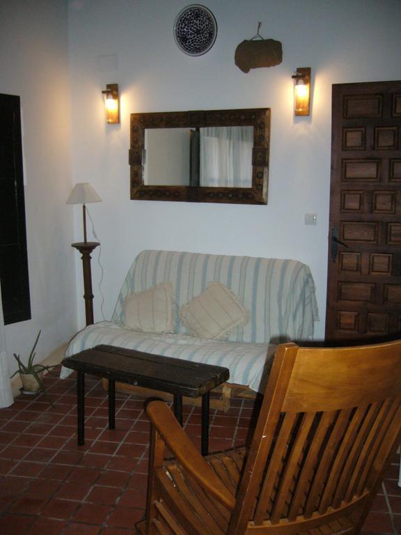 Casa Rural Sierra De Huelva Aroche Esterno foto